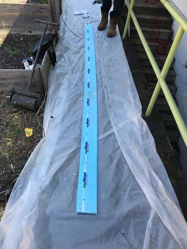 trenchless pipe layer